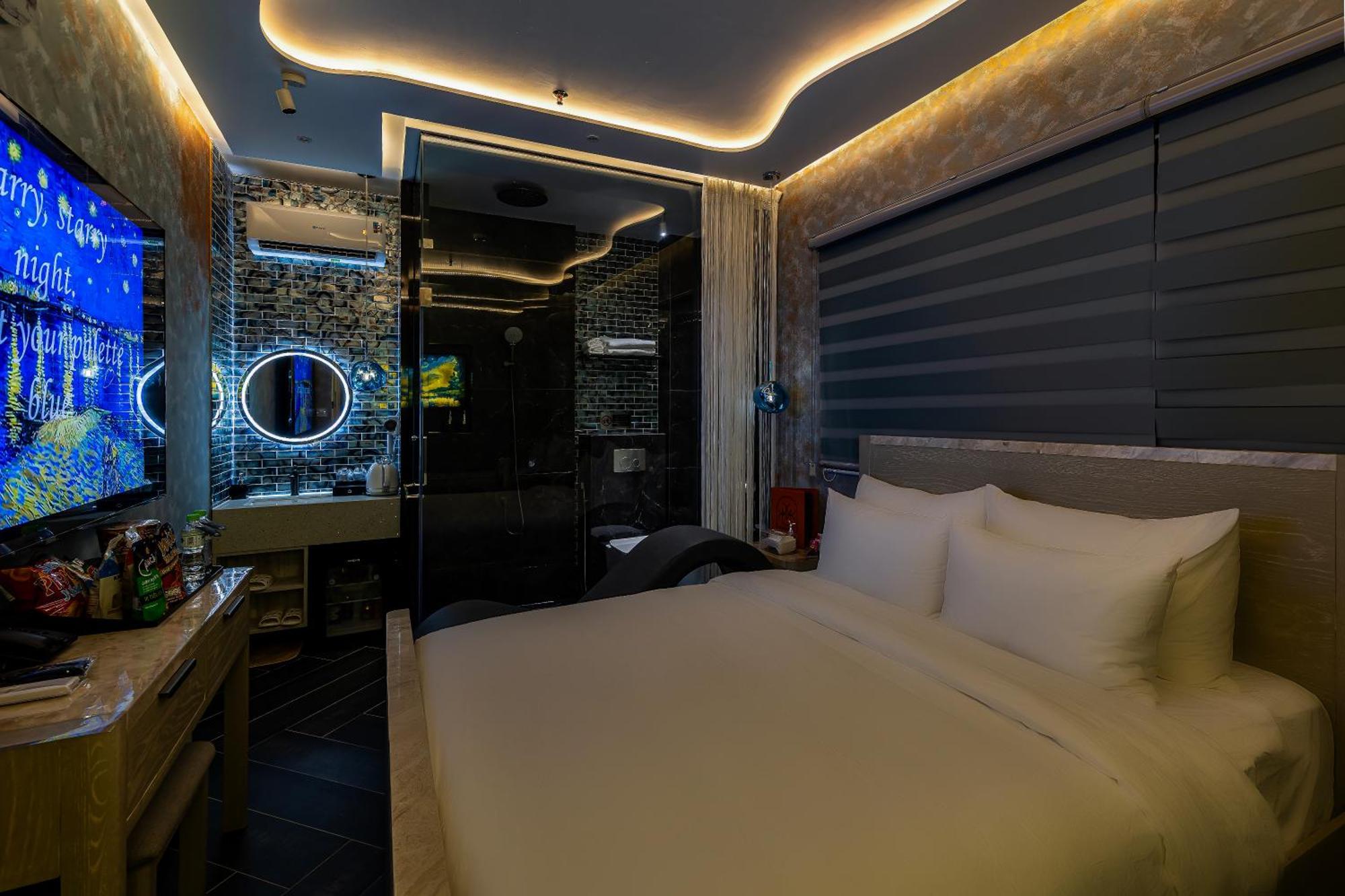 Pynt 2 Love hotel