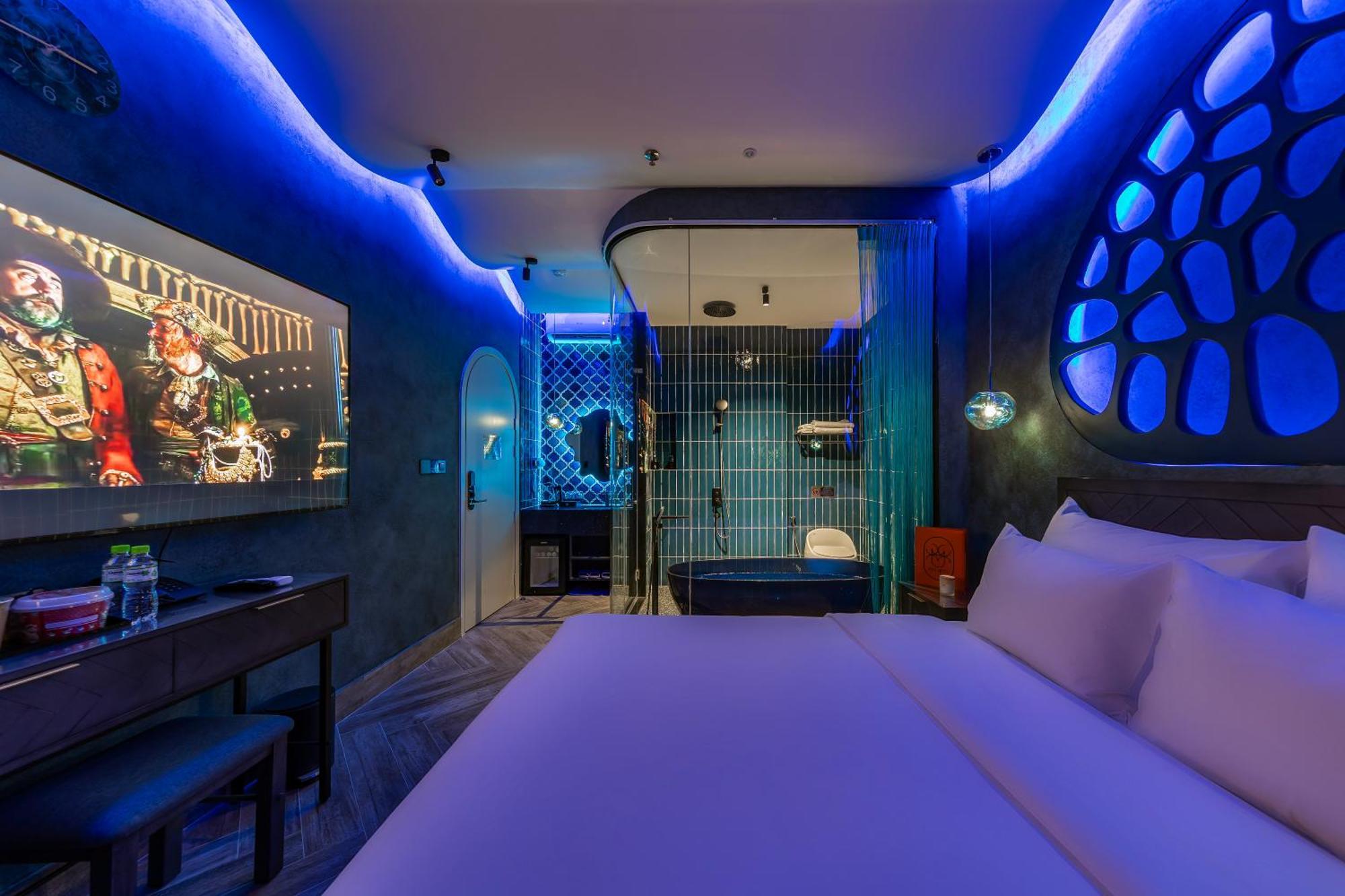 Pynt 2 Love hotel